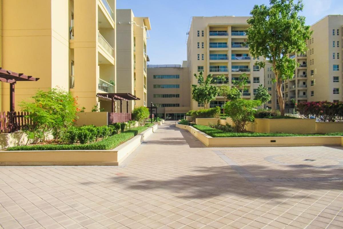 Frank Porter - Al Thayyal 2, The Greens Dubai Exterior foto